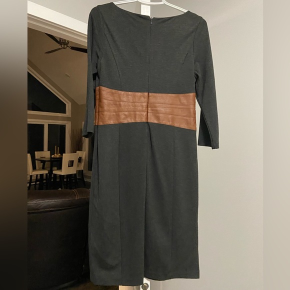 Office dress - Picture 2 of 2